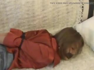Зв’язана по руках і ногах lassie на диван, безкоштовно youtube безкоштовно x номінальний відео 96